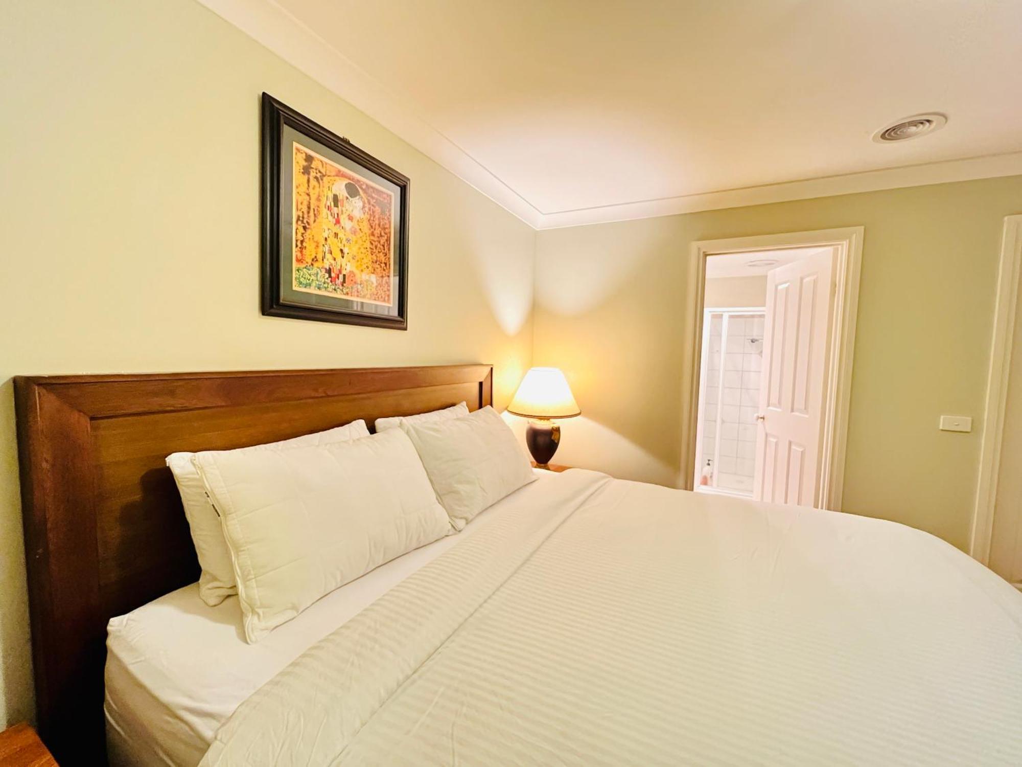 Spacious 6 Bedroom Holiday Home 15 Min Away From Melbourne Airport Sydenham Luaran gambar