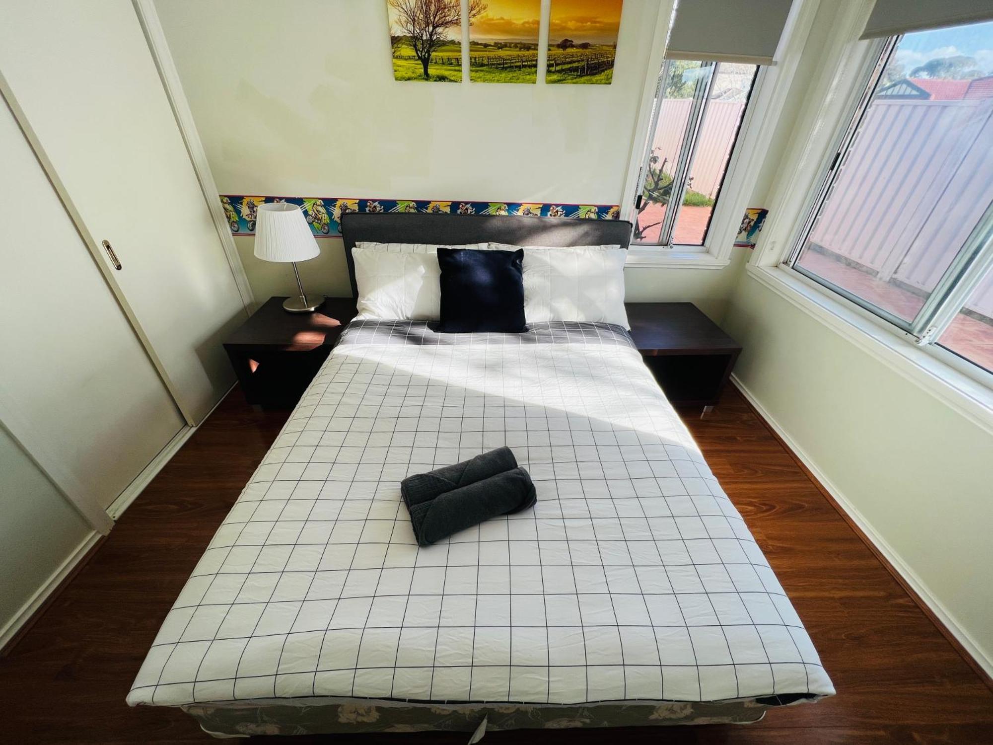 Spacious 6 Bedroom Holiday Home 15 Min Away From Melbourne Airport Sydenham Luaran gambar