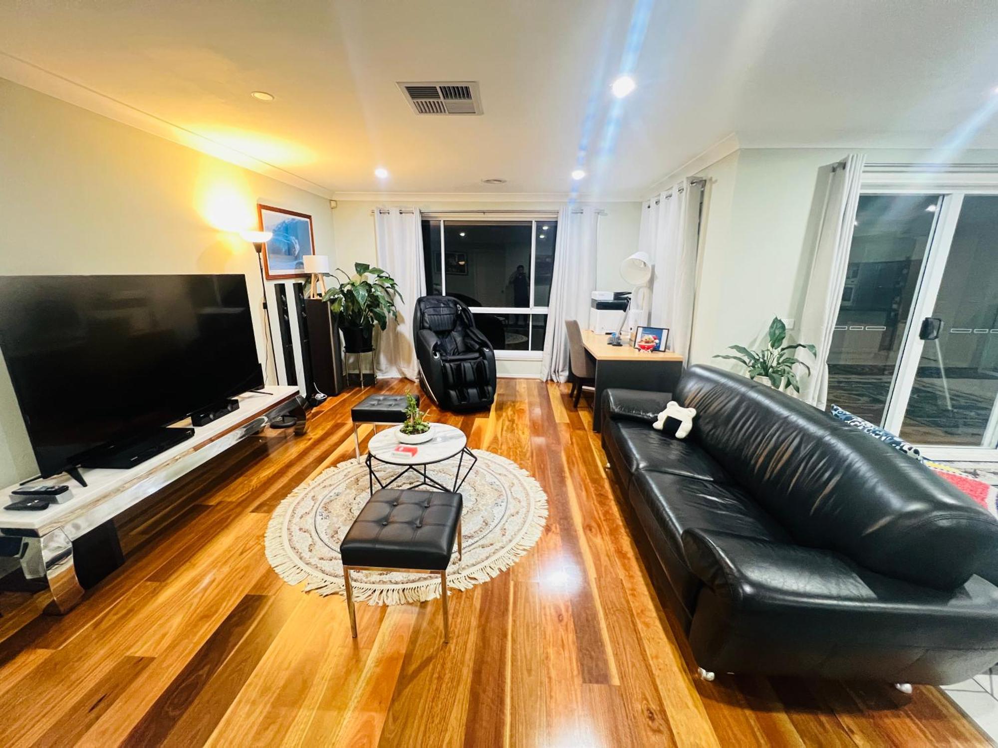 Spacious 6 Bedroom Holiday Home 15 Min Away From Melbourne Airport Sydenham Luaran gambar