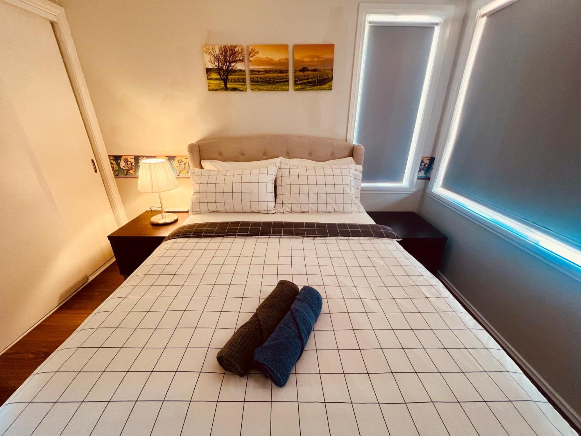 Spacious 6 Bedroom Holiday Home 15 Min Away From Melbourne Airport Sydenham Luaran gambar
