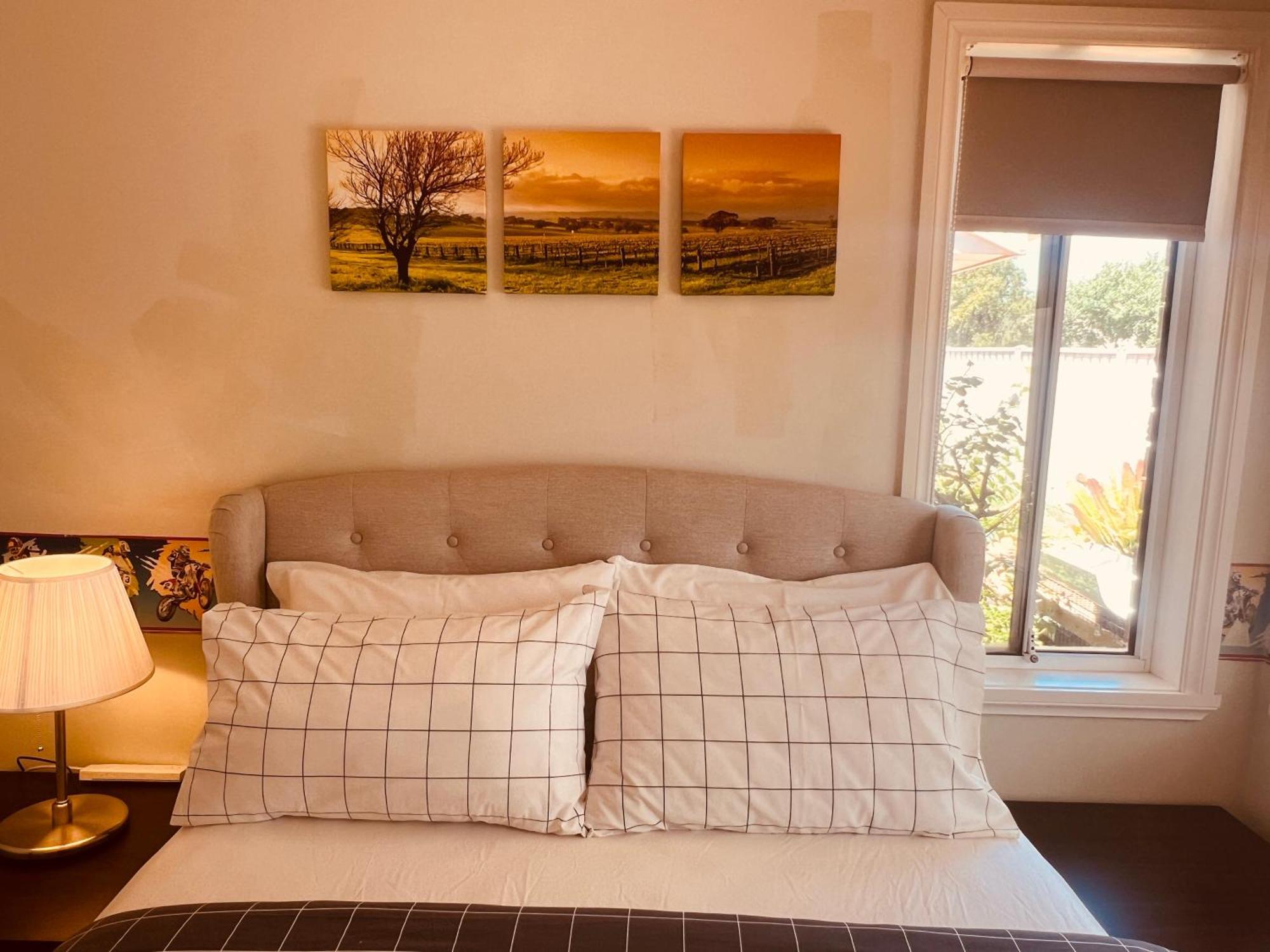 Spacious 6 Bedroom Holiday Home 15 Min Away From Melbourne Airport Sydenham Luaran gambar